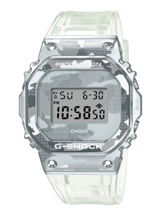 Casio GM-5600SCM-1ER
